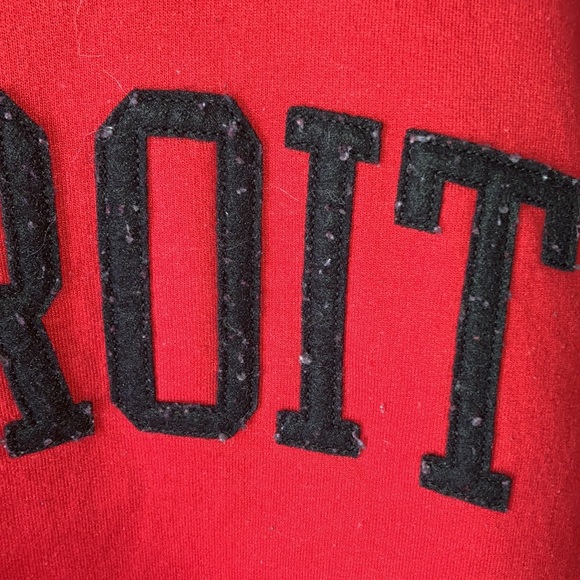 π’π DETROIT Mens Size Small Sweatshirt Felt Raised Letter Red Tim Robinson ππ - Picture 7 of 7